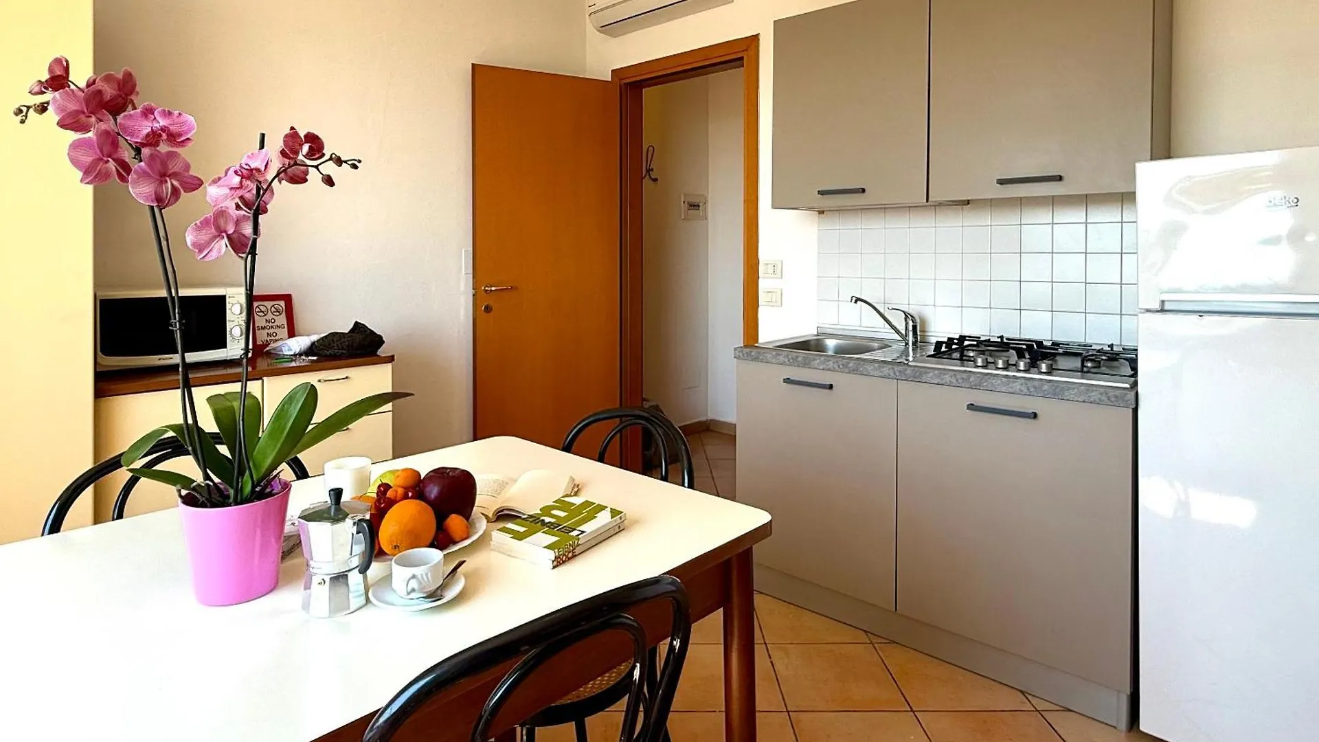 Aparthotel Residence Carioca Rimini
