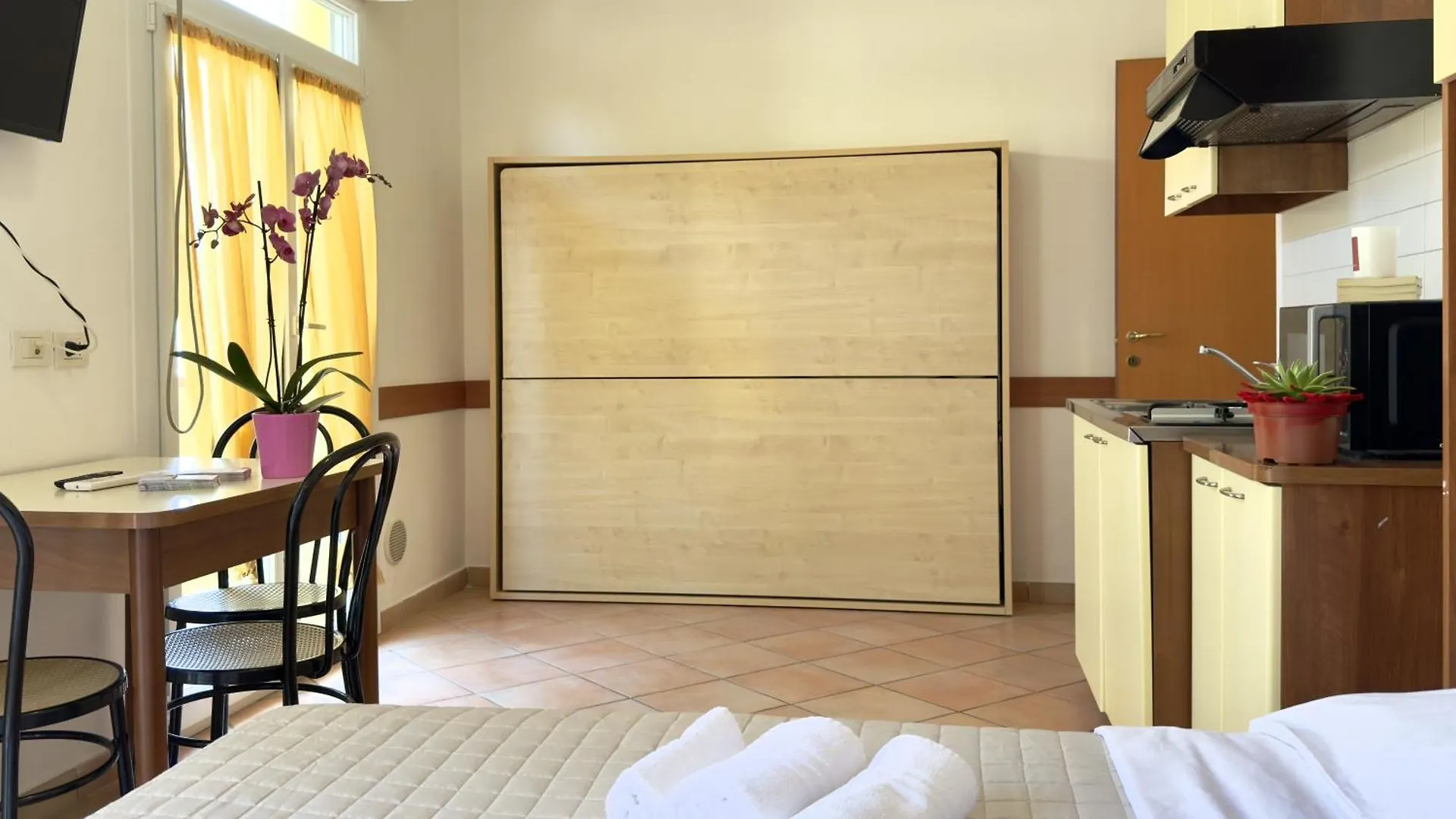 Aparthotel Residence Carioca Rimini
