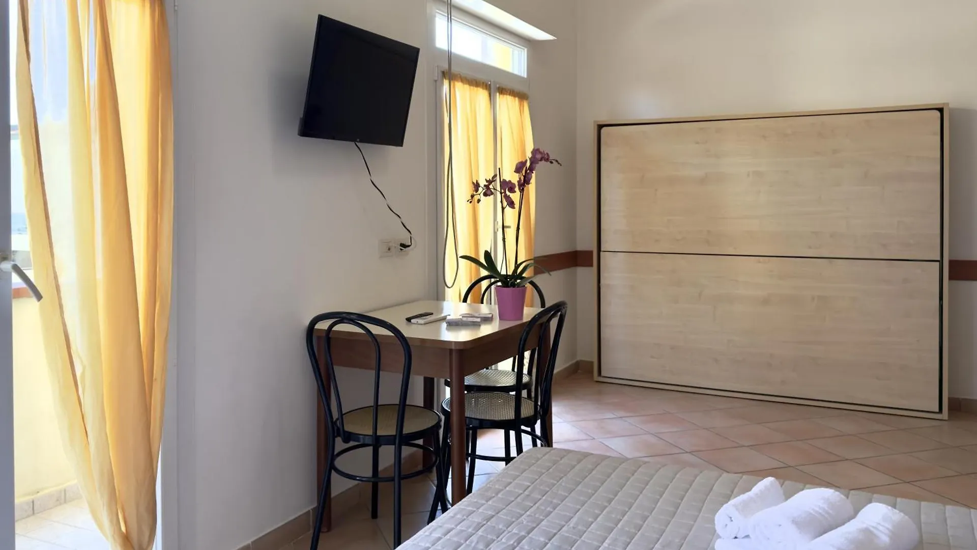 Residence Carioca Rimini 2*,  Itálie