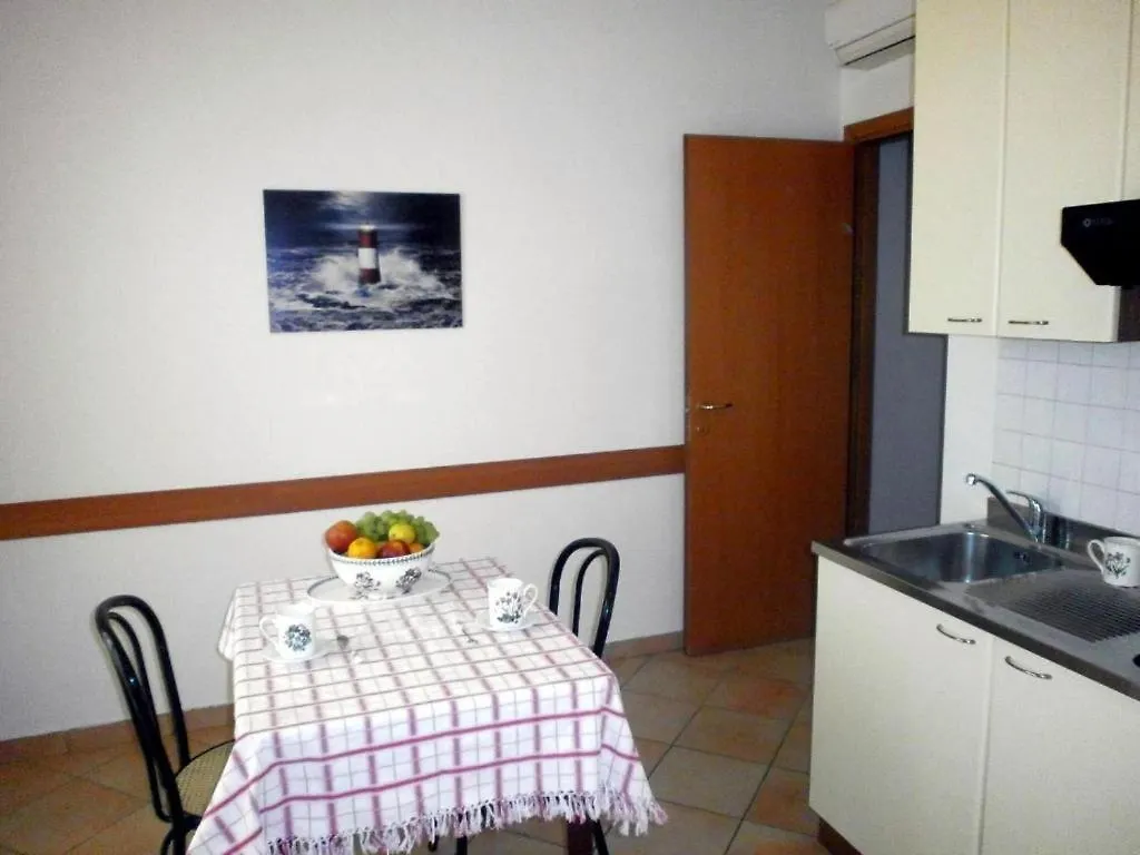 Residence Carioca Rimini 2*,