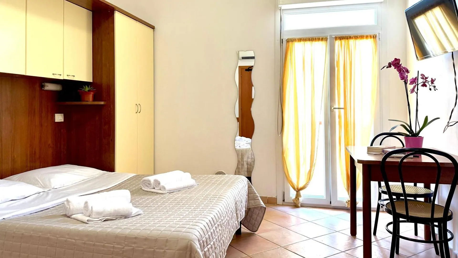 Aparthotel Residence Carioca Rimini